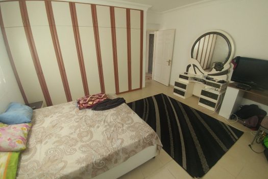 Kıbrısta Girne merkezde satılık 3+1 ful eşyalı daire